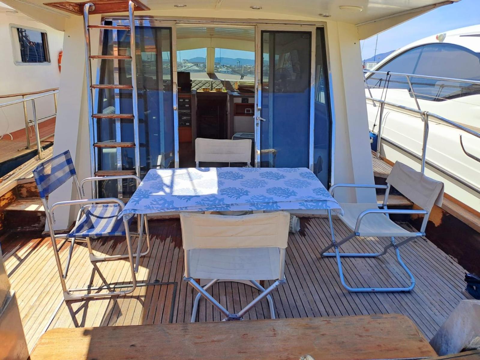 Botel Sweet Dream In Boat